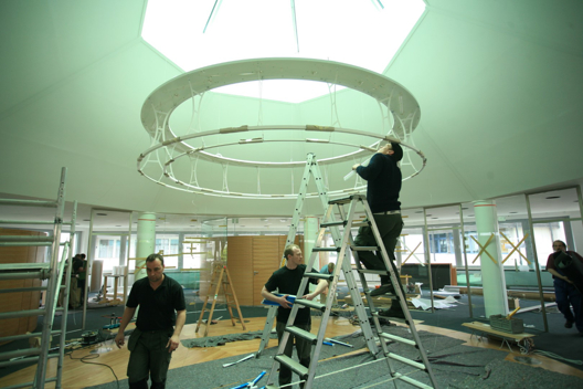 ENDLIGHT Lichtobjekte GmbH - Leistungen - Montage von Leuchten und Lichtsystemen