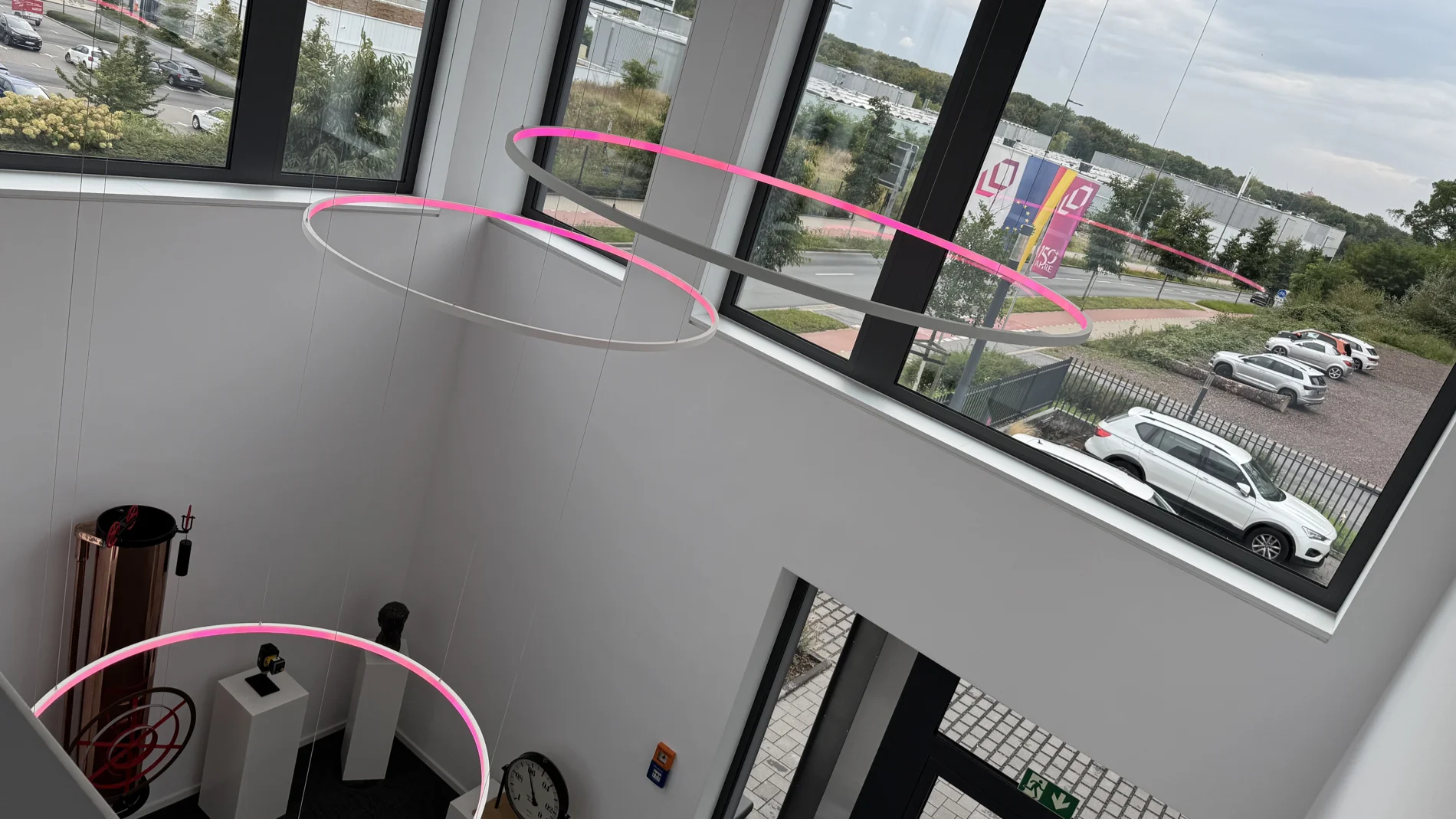 LED LOOP Pendelleuchten im Louis Opländer Gebäude in Dortmund